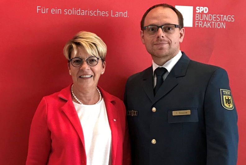Blaulichtkonferenz der SPD-Bundestagsfraktion in Berlin – Thorsten Dossow aus Rastatt nimmt teil