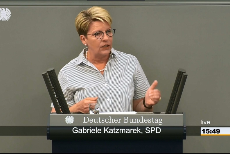 Rede im Bundestag zur Meisterpflicht in bestimmten Berufen